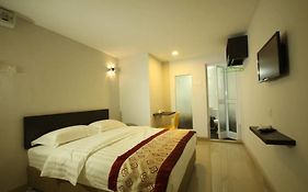 Starway Hotel